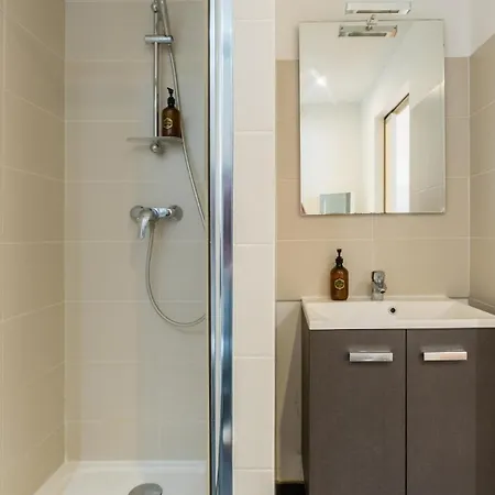 Appartement Les Minimes Lumiere 15 Min Train Station And Canal Du Midi *