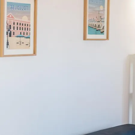 Les Minimes Lumiere 15 Min Train Station And Canal Du Midi Toulouse